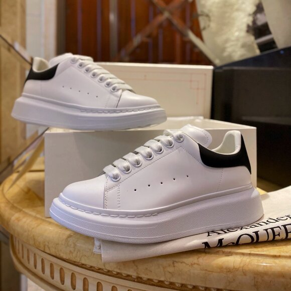 Alexander McQueen Black and White Leather Sneakers - Picture 3 of 9